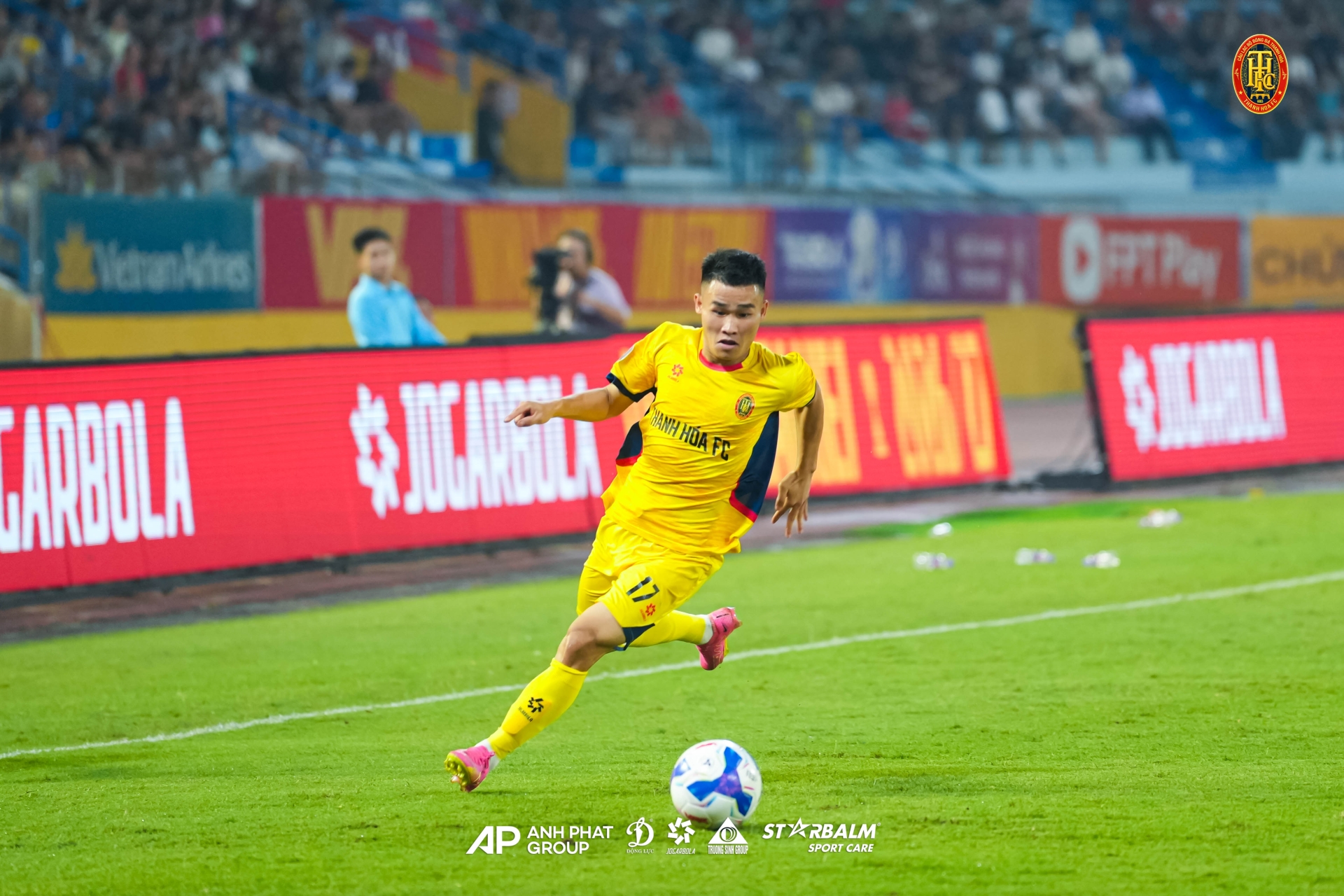MATCH PHOTOS | MỘT ĐIỂM SỐ, MỘT TINH THẦN CHIẾN ĐẤU CỦA ĐỘI BÓNG XỨ THANH!
