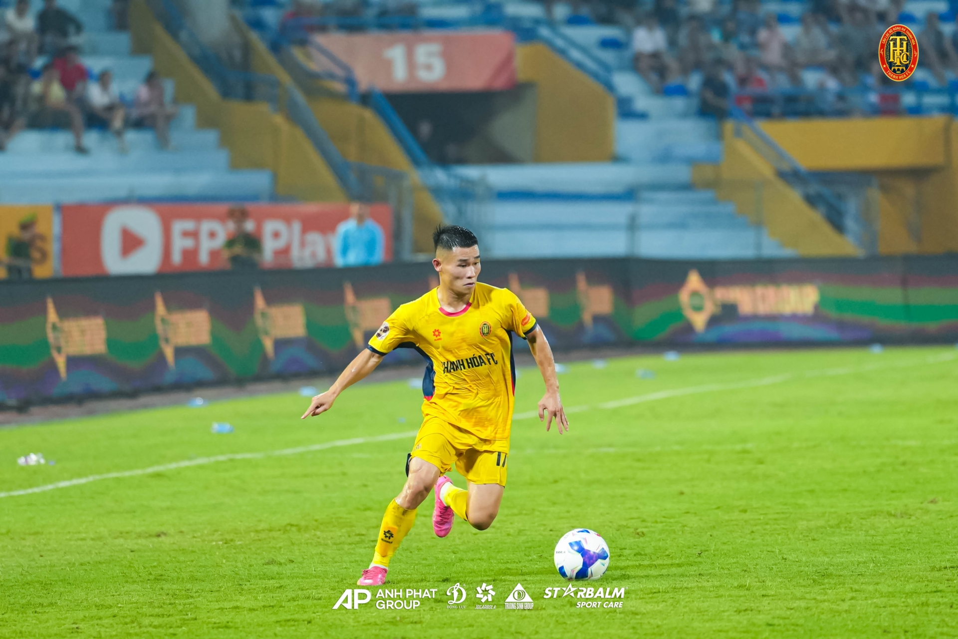 MATCH PHOTOS | MỘT ĐIỂM SỐ, MỘT TINH THẦN CHIẾN ĐẤU CỦA ĐỘI BÓNG XỨ THANH!
