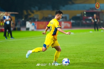 MATCH PHOTOS | MỘT ĐIỂM SỐ, MỘT TINH THẦN CHIẾN ĐẤU CỦA ĐỘI BÓNG XỨ THANH!
