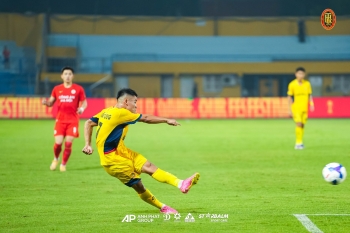 MATCH PHOTOS | MỘT ĐIỂM SỐ, MỘT TINH THẦN CHIẾN ĐẤU CỦA ĐỘI BÓNG XỨ THANH!