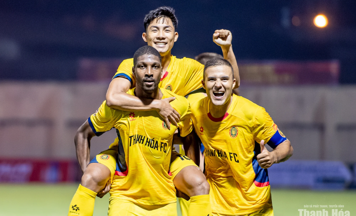 Thanh Hóa ‘cháy hàng’ 5.000 áo đấu sau 2 trận V-League